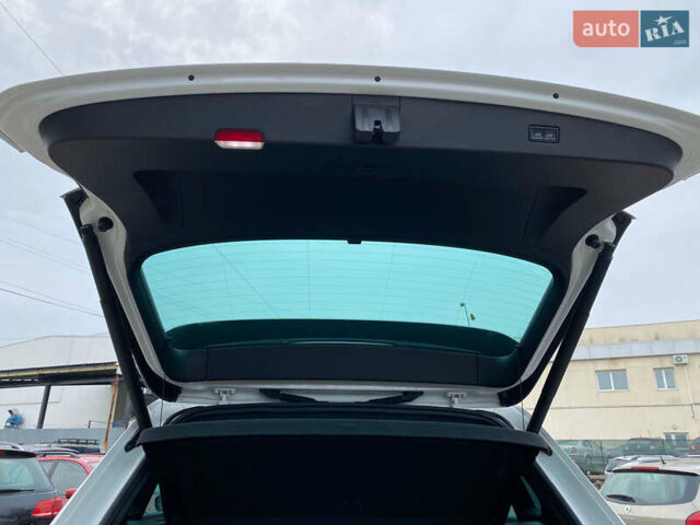 Білий Фольксваген Тігуан, об'ємом двигуна 2 л та пробігом 182 тис. км за 31600 $, фото 61 на Automoto.ua