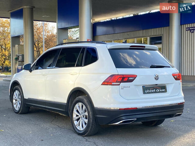 Білий Фольксваген Тігуан, об'ємом двигуна 1.98 л та пробігом 153 тис. км за 16999 $, фото 4 на Automoto.ua