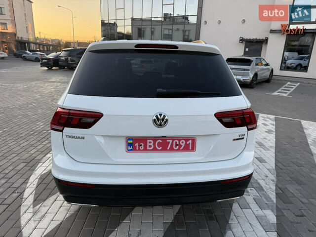 Белый Фольксваген Тигуан, объемом двигателя 1.98 л и пробегом 135 тыс. км за 16400 $, фото 18 на Automoto.ua