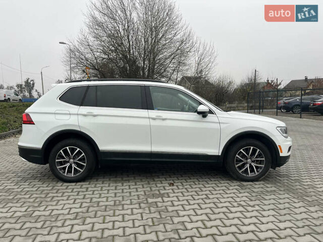 Белый Фольксваген Тигуан, объемом двигателя 2 л и пробегом 112 тыс. км за 17800 $, фото 5 на Automoto.ua