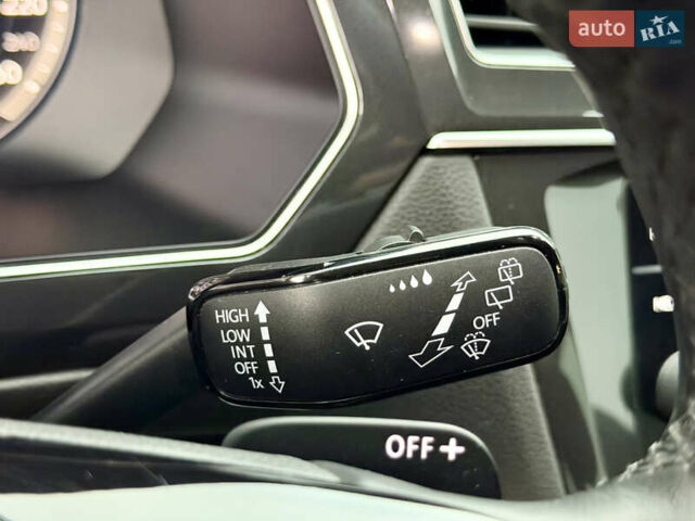 Білий Фольксваген Тігуан, об'ємом двигуна 2 л та пробігом 66 тис. км за 30999 $, фото 53 на Automoto.ua