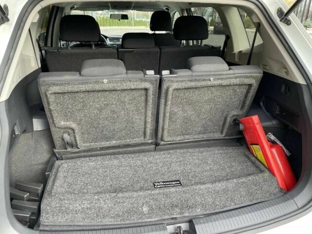 Белый Фольксваген Тигуан, объемом двигателя 2 л и пробегом 101 тыс. км за 15500 $, фото 11 на Automoto.ua