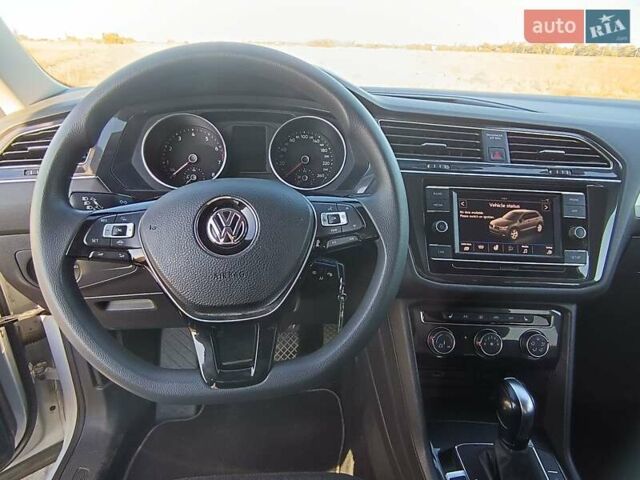 Белый Фольксваген Тигуан, объемом двигателя 1.98 л и пробегом 110 тыс. км за 21300 $, фото 17 на Automoto.ua