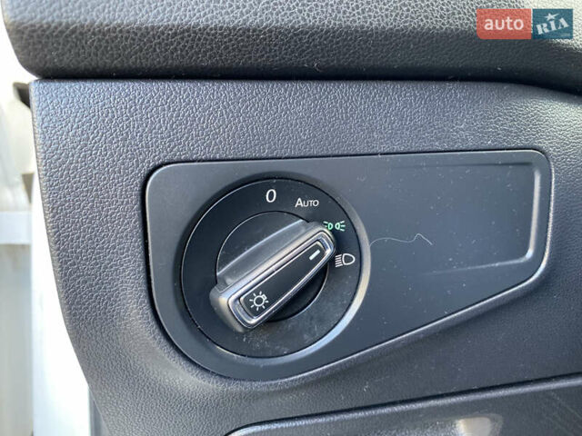 Білий Фольксваген Тігуан, об'ємом двигуна 1.98 л та пробігом 153 тис. км за 16999 $, фото 19 на Automoto.ua