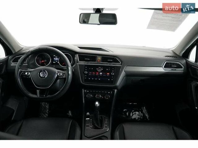 Білий Фольксваген Тігуан, об'ємом двигуна 1.98 л та пробігом 40 тис. км за 5800 $, фото 6 на Automoto.ua