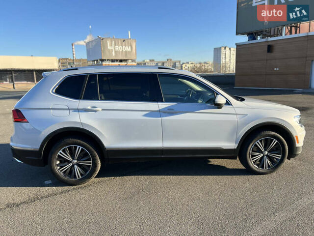 Белый Фольксваген Тигуан, объемом двигателя 2 л и пробегом 84 тыс. км за 22700 $, фото 5 на Automoto.ua