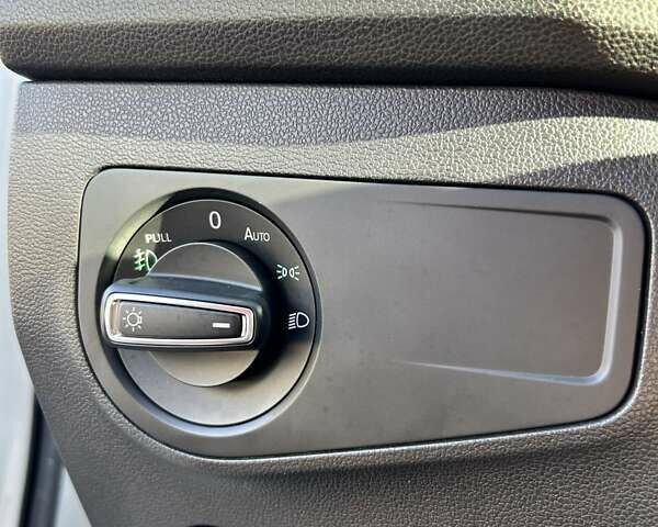 Белый Фольксваген Тигуан, объемом двигателя 2 л и пробегом 120 тыс. км за 24200 $, фото 34 на Automoto.ua