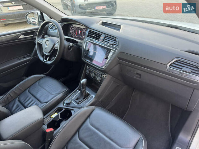 Білий Фольксваген Тігуан, об'ємом двигуна 1.98 л та пробігом 187 тис. км за 18900 $, фото 38 на Automoto.ua