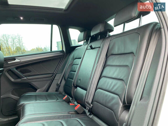 Білий Фольксваген Тігуан, об'ємом двигуна 2 л та пробігом 182 тис. км за 31600 $, фото 58 на Automoto.ua