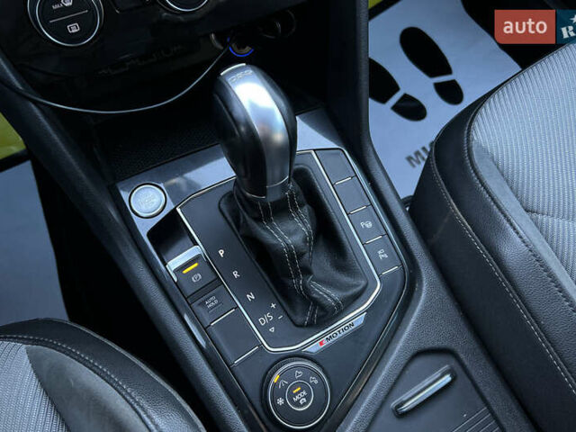 Білий Фольксваген Тігуан, об'ємом двигуна 1.97 л та пробігом 134 тис. км за 31350 $, фото 13 на Automoto.ua