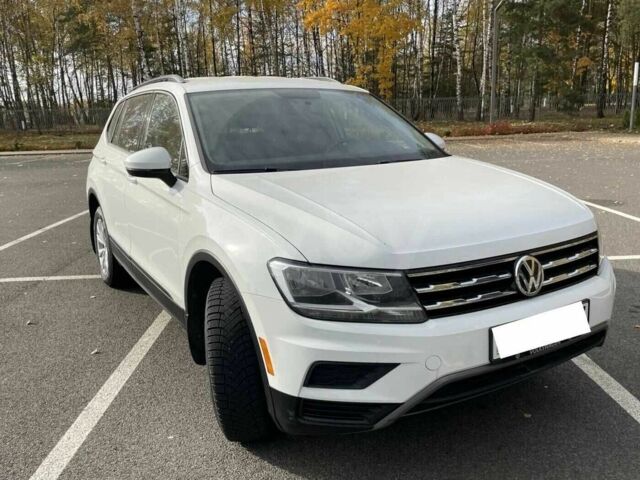 Белый Фольксваген Тигуан, объемом двигателя 2 л и пробегом 101 тыс. км за 15500 $, фото 2 на Automoto.ua