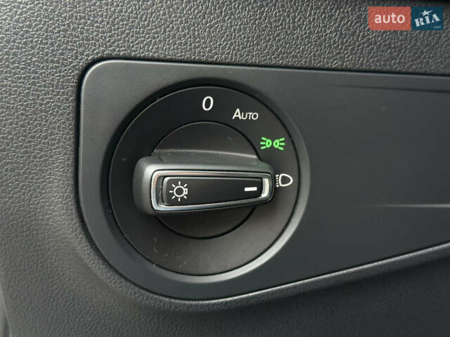 Белый Фольксваген Тигуан, объемом двигателя 1.98 л и пробегом 99 тыс. км за 20999 $, фото 21 на Automoto.ua