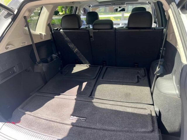 Белый Фольксваген Тигуан, объемом двигателя 2 л и пробегом 35 тыс. км за 13000 $, фото 13 на Automoto.ua