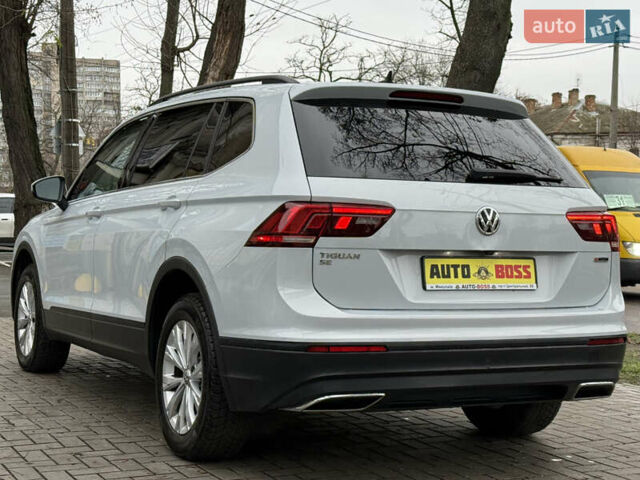 Белый Фольксваген Тигуан, объемом двигателя 1.98 л и пробегом 99 тыс. км за 20999 $, фото 12 на Automoto.ua