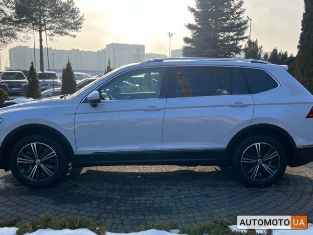 Білий Фольксваген Тігуан, об'ємом двигуна 2 л та пробігом 113 тис. км за 22800 $, фото 3 на Automoto.ua