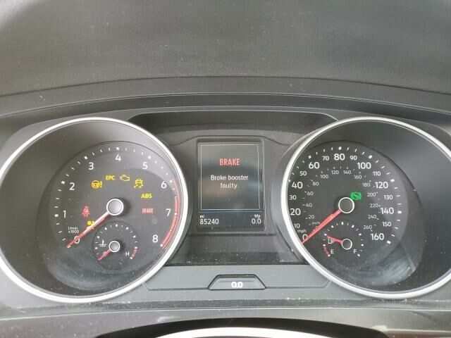 Білий Фольксваген Тігуан, об'ємом двигуна 2 л та пробігом 137 тис. км за 12200 $, фото 8 на Automoto.ua