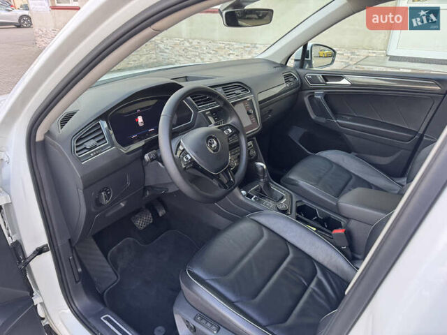 Білий Фольксваген Тігуан, об'ємом двигуна 1.98 л та пробігом 187 тис. км за 18900 $, фото 22 на Automoto.ua