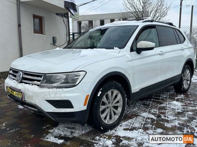 Белый Фольксваген Тигуан, объемом двигателя 2 л и пробегом 116 тыс. км за 19500 $, фото 2 на Automoto.ua
