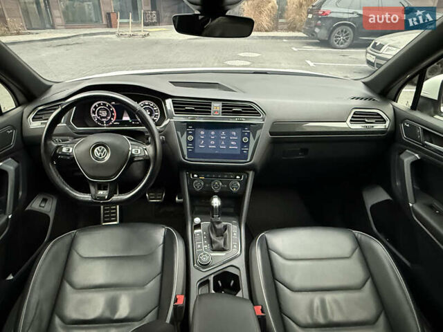 Белый Фольксваген Тигуан, объемом двигателя 1.98 л и пробегом 157 тыс. км за 22500 $, фото 14 на Automoto.ua