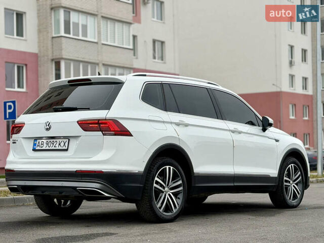 Білий Фольксваген Тігуан, об'ємом двигуна 2 л та пробігом 66 тис. км за 30999 $, фото 16 на Automoto.ua