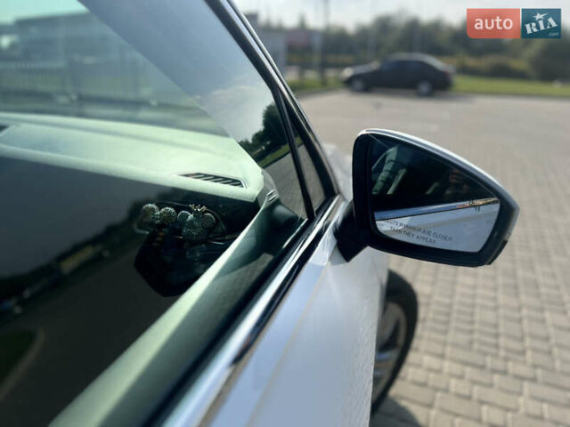 Білий Фольксваген Тігуан, об'ємом двигуна 1.98 л та пробігом 124 тис. км за 26300 $, фото 33 на Automoto.ua