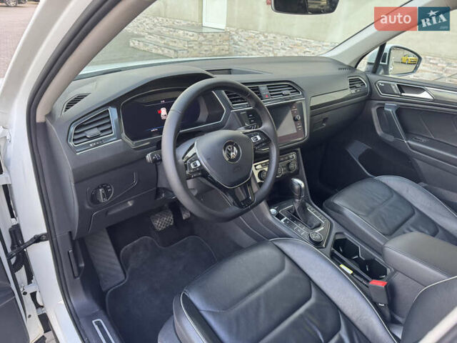 Білий Фольксваген Тігуан, об'ємом двигуна 1.98 л та пробігом 187 тис. км за 18900 $, фото 26 на Automoto.ua