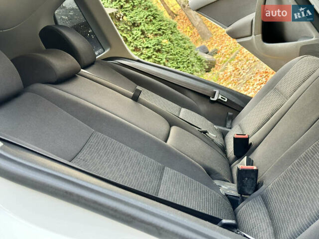 Белый Фольксваген Тигуан, объемом двигателя 1.98 л и пробегом 135 тыс. км за 12899 $, фото 66 на Automoto.ua