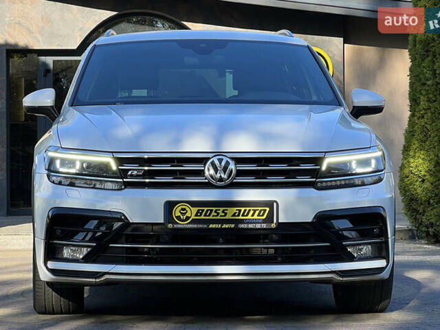 Білий Фольксваген Тігуан, об'ємом двигуна 1.97 л та пробігом 134 тис. км за 31350 $, фото 1 на Automoto.ua