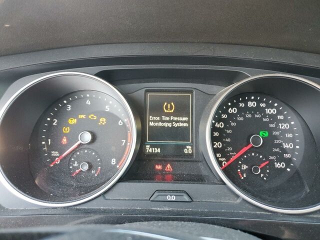 Білий Фольксваген Тігуан, об'ємом двигуна 2 л та пробігом 119 тис. км за 11500 $, фото 8 на Automoto.ua