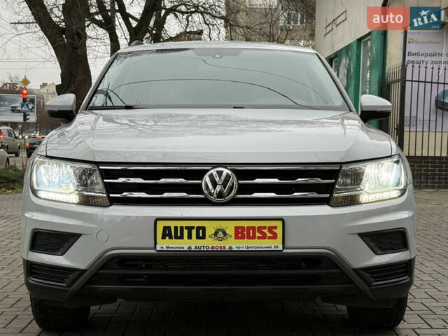 Белый Фольксваген Тигуан, объемом двигателя 1.98 л и пробегом 99 тыс. км за 20999 $, фото 8 на Automoto.ua