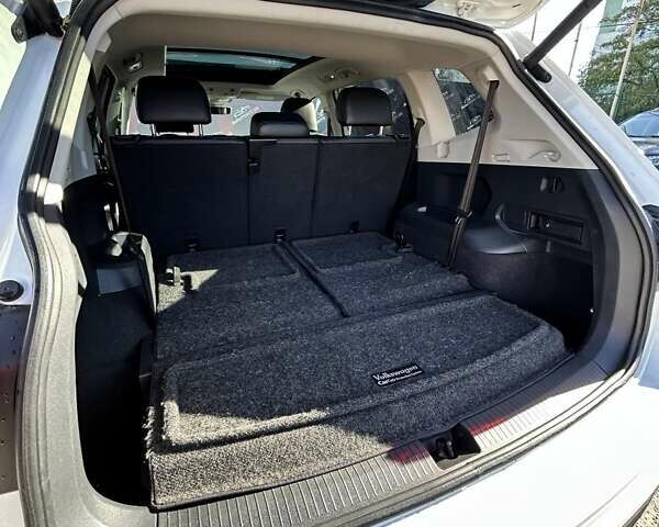 Белый Фольксваген Тигуан, объемом двигателя 2 л и пробегом 120 тыс. км за 24200 $, фото 15 на Automoto.ua