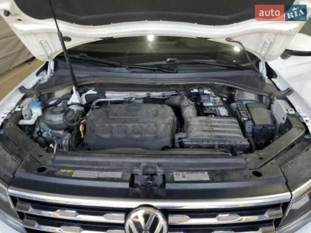 Белый Фольксваген Тигуан, объемом двигателя 1.98 л и пробегом 124 тыс. км за 15000 $, фото 10 на Automoto.ua