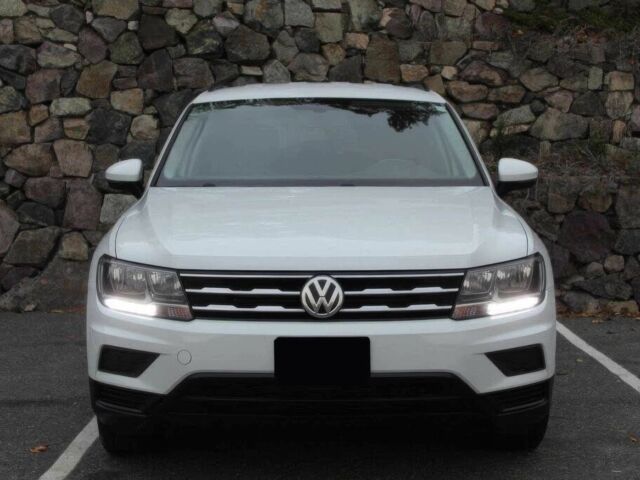Белый Фольксваген Тигуан, объемом двигателя 2 л и пробегом 33 тыс. км за 15100 $, фото 1 на Automoto.ua