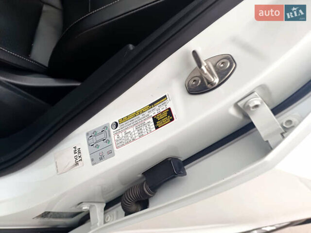 Білий Фольксваген Тігуан, об'ємом двигуна 2 л та пробігом 145 тис. км за 23600 $, фото 33 на Automoto.ua
