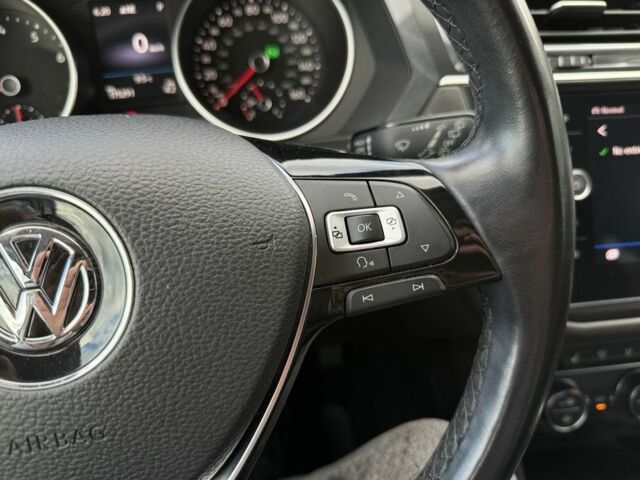 Белый Фольксваген Тигуан, объемом двигателя 2 л и пробегом 175 тыс. км за 18399 $, фото 21 на Automoto.ua