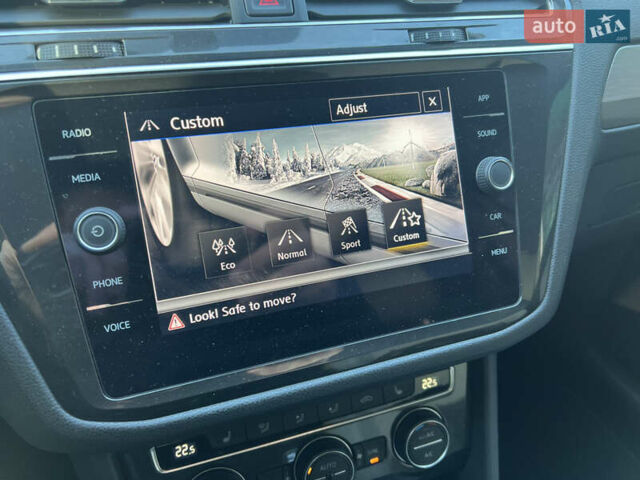 Белый Фольксваген Тигуан, объемом двигателя 2 л и пробегом 91 тыс. км за 21000 $, фото 2 на Automoto.ua