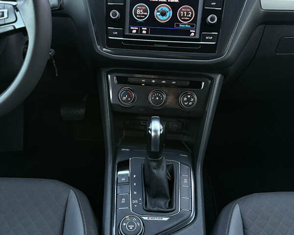 Белый Фольксваген Тигуан, объемом двигателя 1.98 л и пробегом 183 тыс. км за 15750 $, фото 14 на Automoto.ua