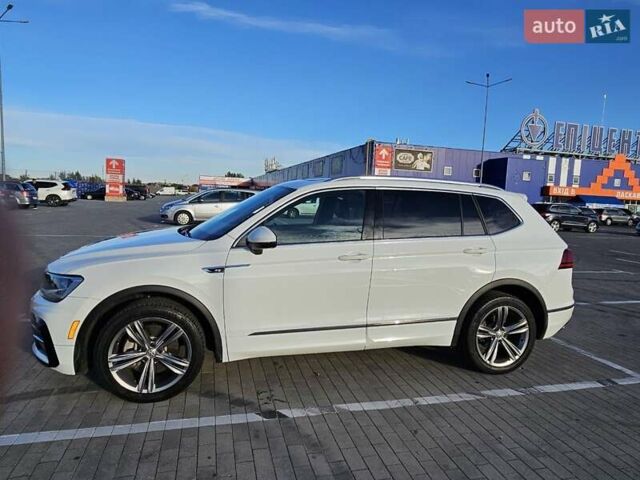 Белый Фольксваген Тигуан, объемом двигателя 1.98 л и пробегом 63 тыс. км за 26000 $, фото 2 на Automoto.ua