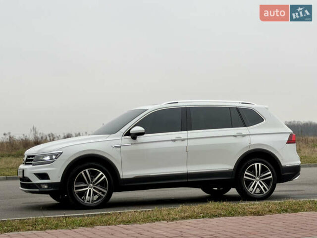 Білий Фольксваген Тігуан, об'ємом двигуна 2 л та пробігом 66 тис. км за 30999 $, фото 23 на Automoto.ua