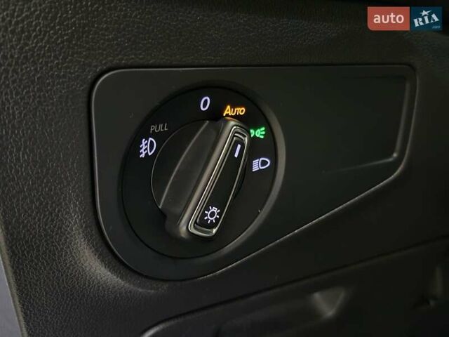 Белый Фольксваген Тигуан, объемом двигателя 2 л и пробегом 142 тыс. км за 21699 $, фото 18 на Automoto.ua