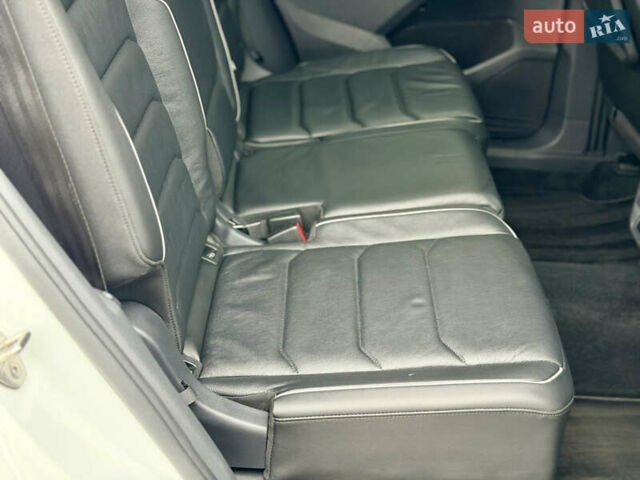 Білий Фольксваген Тігуан, об'ємом двигуна 2 л та пробігом 66 тис. км за 30999 $, фото 83 на Automoto.ua