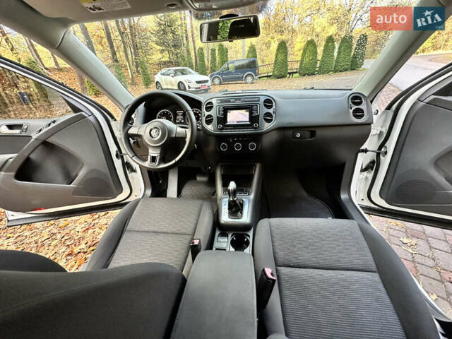 Белый Фольксваген Тигуан, объемом двигателя 1.98 л и пробегом 135 тыс. км за 12899 $, фото 62 на Automoto.ua