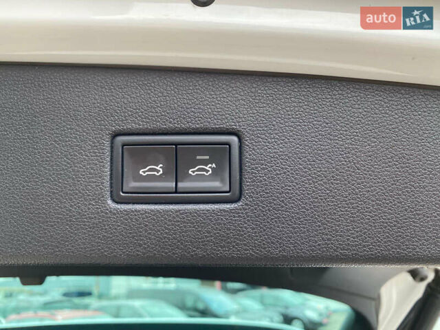 Білий Фольксваген Тігуан, об'ємом двигуна 2 л та пробігом 182 тис. км за 31600 $, фото 64 на Automoto.ua