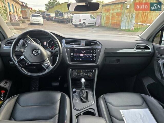 Белый Фольксваген Тигуан, объемом двигателя 2 л и пробегом 102 тыс. км за 25500 $, фото 12 на Automoto.ua