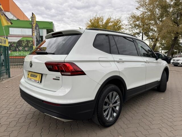 Белый Фольксваген Тигуан, объемом двигателя 2 л и пробегом 117 тыс. км за 17900 $, фото 6 на Automoto.ua