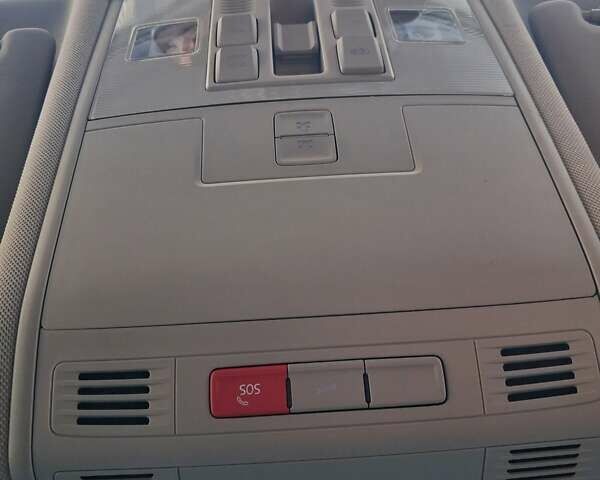 Білий Фольксваген Тігуан, об'ємом двигуна 2 л та пробігом 120 тис. км за 23400 $, фото 24 на Automoto.ua