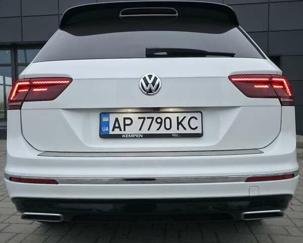Білий Фольксваген Тігуан, об'ємом двигуна 1.97 л та пробігом 170 тис. км за 35000 $, фото 18 на Automoto.ua