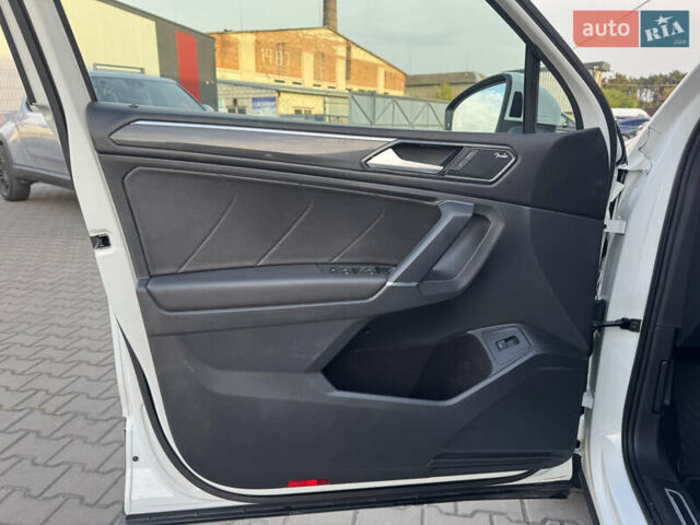 Білий Фольксваген Тігуан, об'ємом двигуна 1.98 л та пробігом 187 тис. км за 18900 $, фото 19 на Automoto.ua