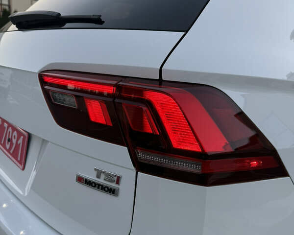 Белый Фольксваген Тигуан, объемом двигателя 1.98 л и пробегом 135 тыс. км за 16400 $, фото 27 на Automoto.ua