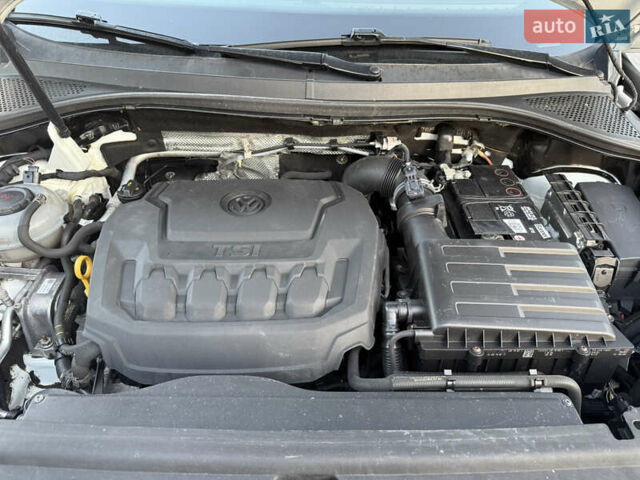 Белый Фольксваген Тигуан, объемом двигателя 1.98 л и пробегом 135 тыс. км за 16400 $, фото 48 на Automoto.ua